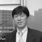 根来秀行