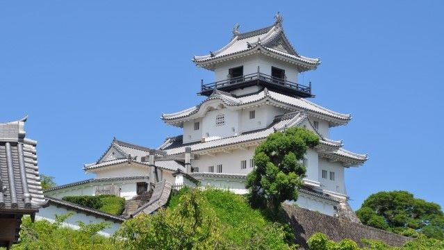 本郷和人　結果として武田・北条より永らえて77歳まで生きた今川氏真。戦国大名・今川氏の最後を見届けた掛川城と遠く離れた高知城が似ている理由とは『どうする家康』