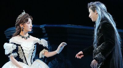 大ヒットミュージカル『エリザベート』がいよいよ開幕。コロナで幻となった「山崎育三郎トート」が、遂に帝国劇場に現れる