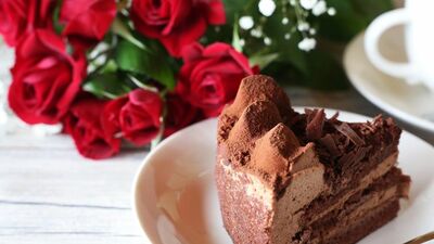 私の誕生日はいつも雨。その昔「祝福されて生まれた子じゃない」と親から言われたけど、今年はハッピーな誕生日に