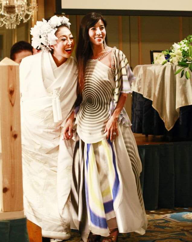 4ページ目 さかもと未明 膠原病 親友 川島なお美の死を乗り越え パリの絵画展で入選 手に筆をくくりつけてでも描こうと思った パリでの国際展覧会 サロン ドトーヌ21 レポート 話題 婦人公論 Jp