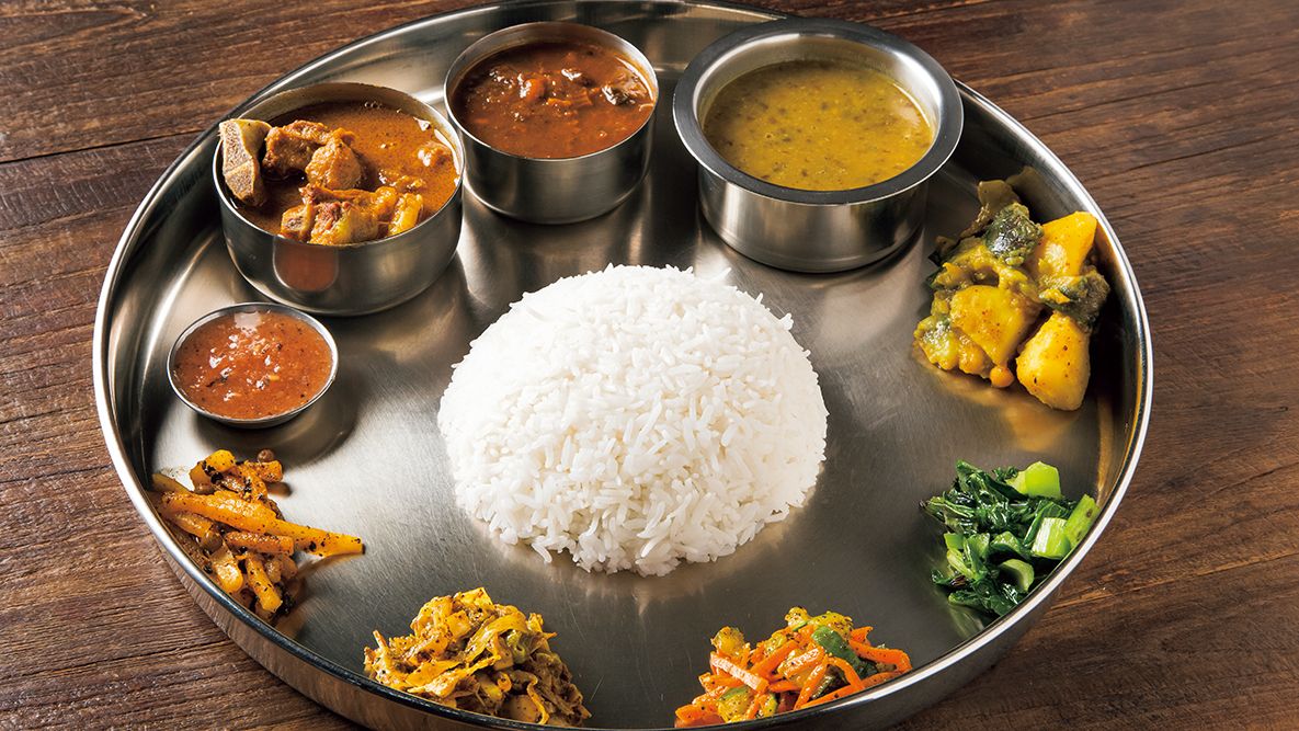 【おすすめランチ】スパイスの香りと風味を混ぜて楽しむカレー ~OLD NEPAL オールド ネパール