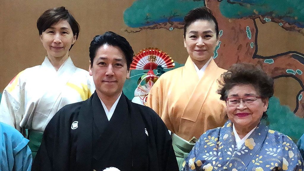 和泉元彌一家のゴッドマザー「心の血はたくさん流しました」