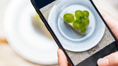 スマホカメラの「グリッド」って何?夏休み、おしゃれな〈映える〉写真を残したい!初心者でもできる簡単なスマホ撮影術を試してみた