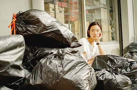 断捨離を敢行するヒロインの迷いと決断「ハッピー・オールド・イヤー」/「ヘルムート・ニュートンと12人の女たち」/「この世界に残されて」
