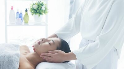 くも膜下出血で倒れ自信喪失。美容整形で気持ちもからだも上向きに〈病からV字回復〉