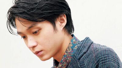 磯村勇斗さんが『徹子の部屋』に登場。俳優の道を目指したきっかけを語る「芸能の道に大反対だった両親。同世代の俳優と共に自分らしく」