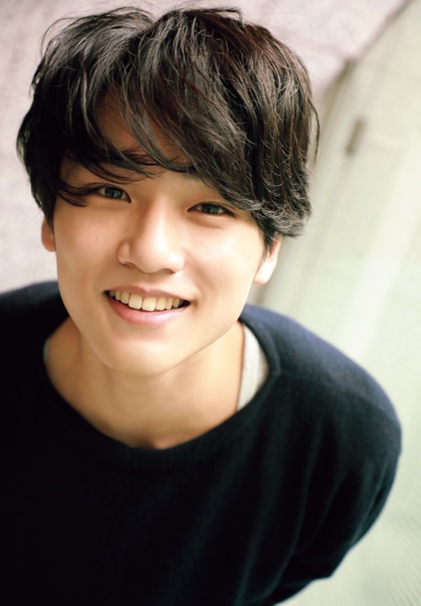 中川大輔 阿佐ヶ谷姉妹の のほほんふたり暮らし に出演中 突然 農家になる と沖縄に移住した父に似て自由です 連載 愛でたい男 芸能 婦人公論 Jp