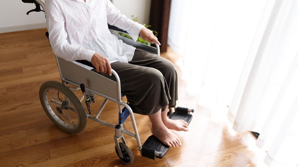 50代で半身まひ。夫の全面サポートを受け仕事にも復帰し、一歩ずつ前へ〈病からV字回復〉