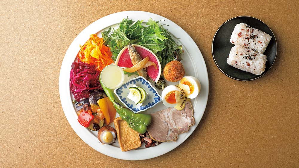 【おすすめランチ】明るく開放的な空間で、生産者が大切に育てた食材を活かしたフードを ~ENFUSE