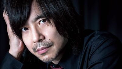 宮本浩次が『FNS歌謡祭』に出演。「職業欄には〈ロック歌手〉。自分の中に、可能性という名の希望があると感じて」