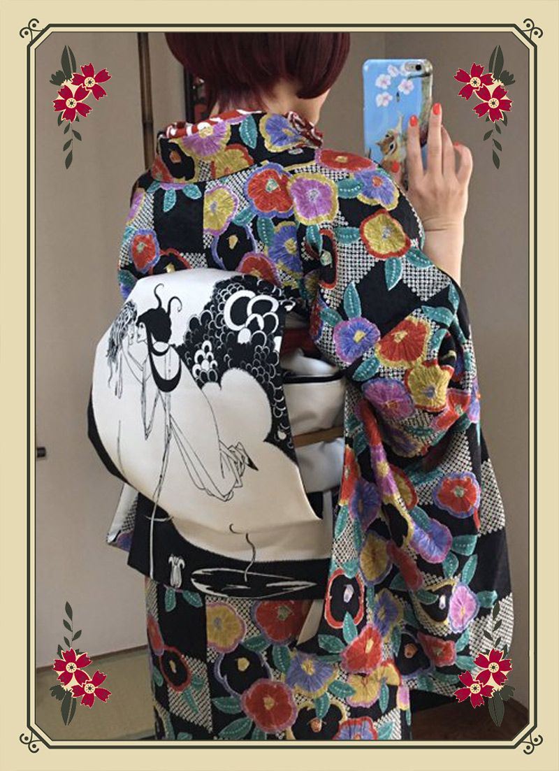 画像 写真 着物女性 大和撫子じゃない アンティーク着物に魅せられた人気作家の胸のうち 坂井希久子 半襟や羽織紐にも凝りたくなり 泥沼に 美容 婦人公論 Jp