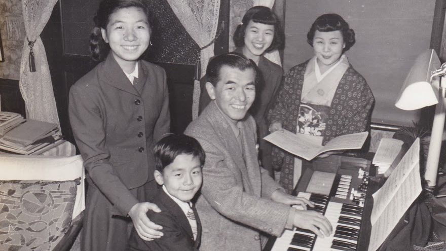 朝ドラ『エール』モデル古関夫妻の素顔を息子が語る「母は家事の合間に、オペラのアリアを歌っていた」〈後編〉
