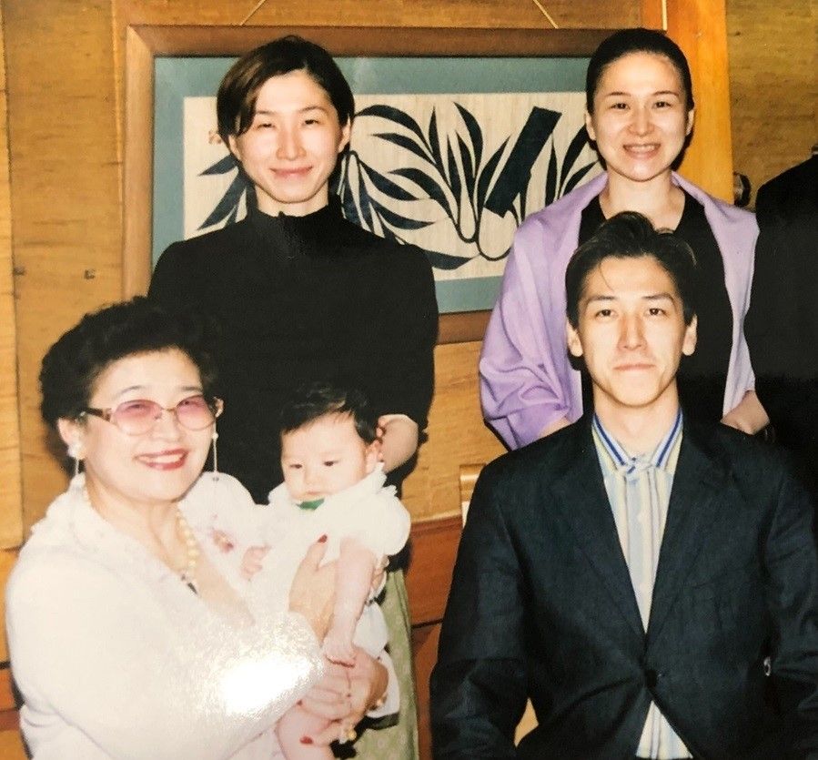 画像・写真｜和泉元彌母・節子ママが80歳に！ 和泉淳子「狂言・和泉流宗家、女性狂言師誕生50年。女三代80・50・20…狂言の笑いで、平和を ...