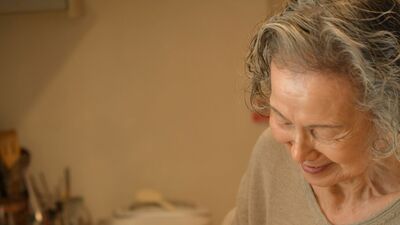 77歳、3世帯7人暮らしの坂井より子さん。家族全員の食事を作り続けるコツとは？6つのルールで献立の悩みを解消