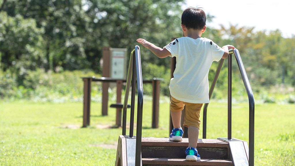 2歳の娘を見て性虐待の記憶がフラッシュバックして…虐待を受けた人たちが苦しむ子育ての壁〈前編〉