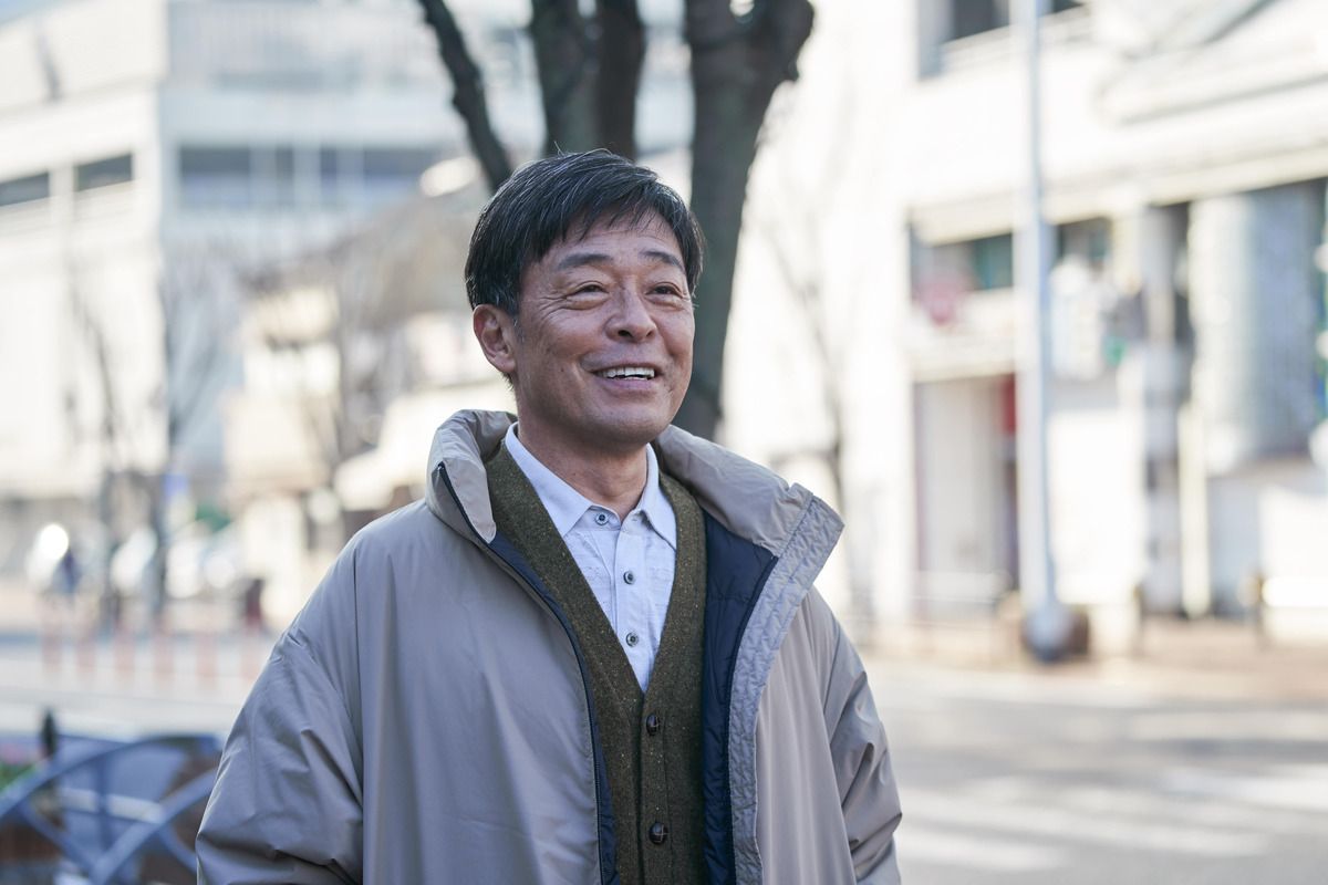 画像・写真|光石研「自分の中に、破天荒な父と生真面目な母が同居して。売れない時代を支えてくれた妻には頭が上がりません」 映画『逃げきれた夢』で ...