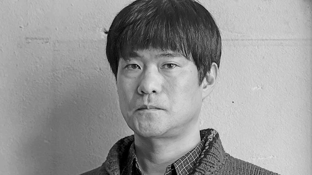 ガンダム芸人・若井おさむが語る親との確執「母を手にかけずにすんだのは、人生を失いたくなかったから」