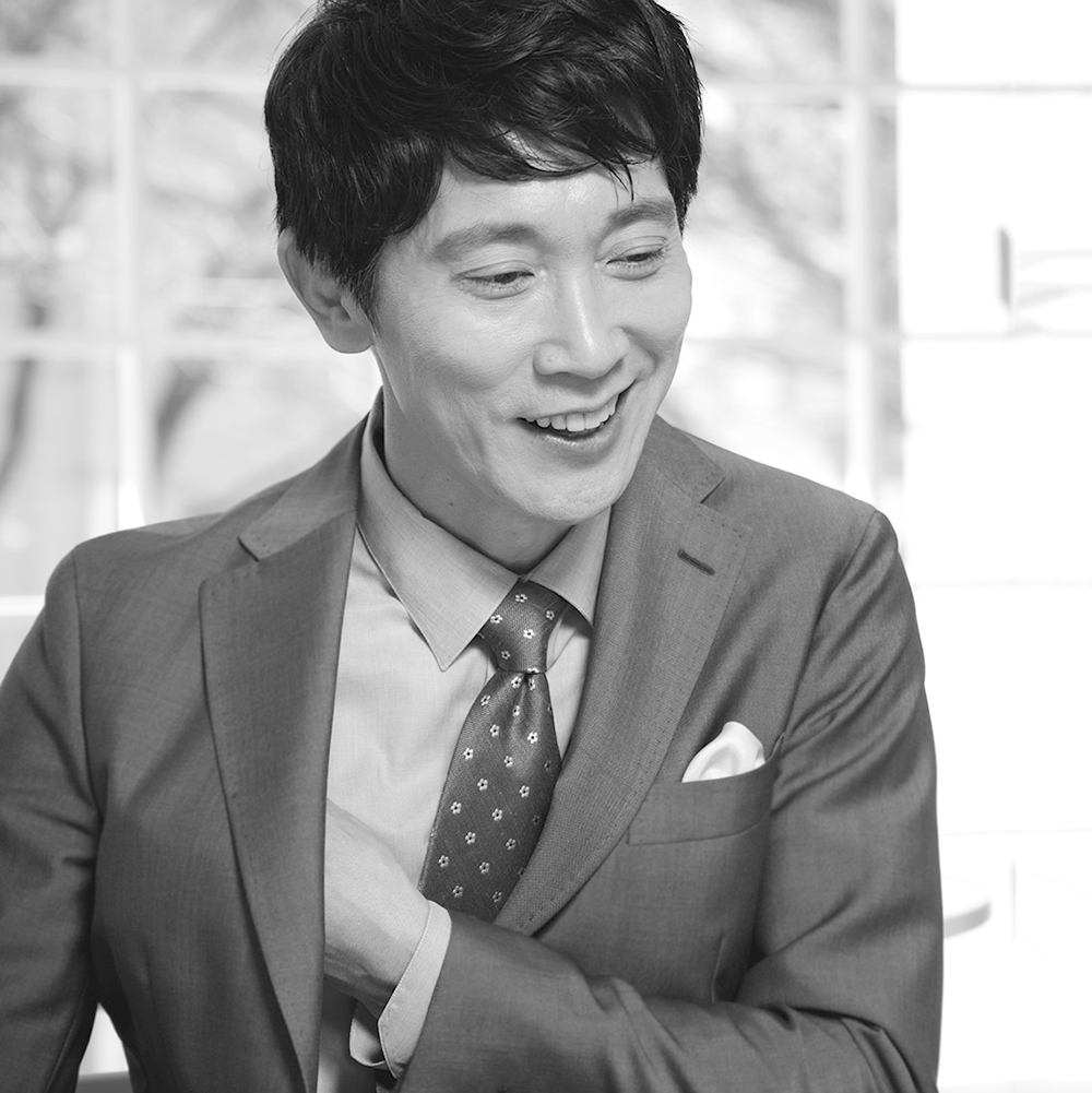 4ページ目 西島秀俊 佐々木蔵之介 深夜のピンチが僕たちの絆を深めた 芸能 婦人公論 Jp